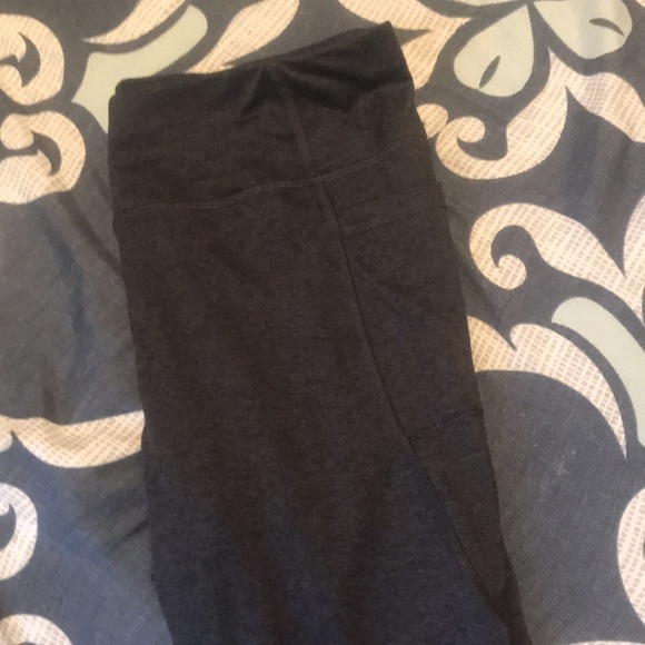 Workout leggings Avia size medium - Picture 3 of 4